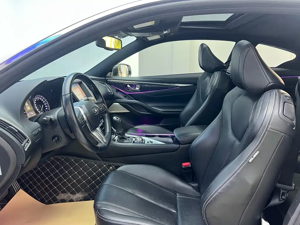 INFINITI  Q60