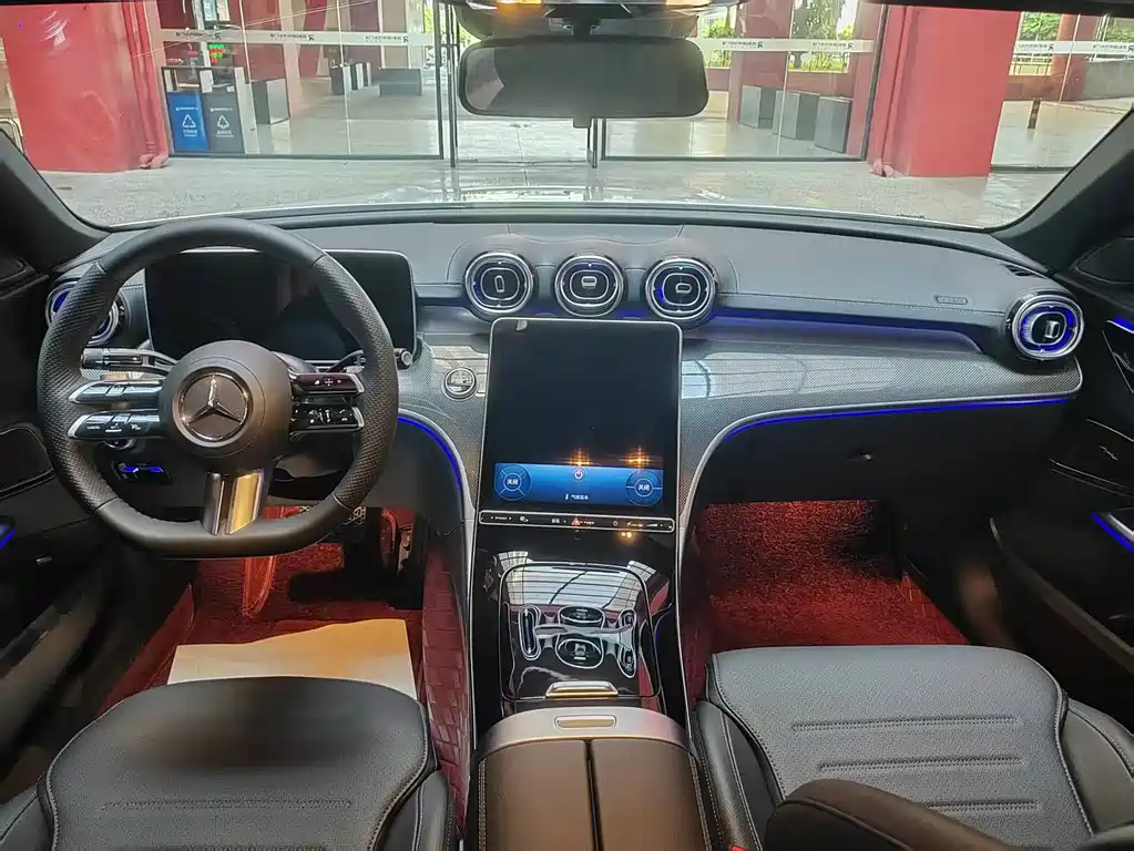 Mercedes-Benz C-Class — миниатюра 6