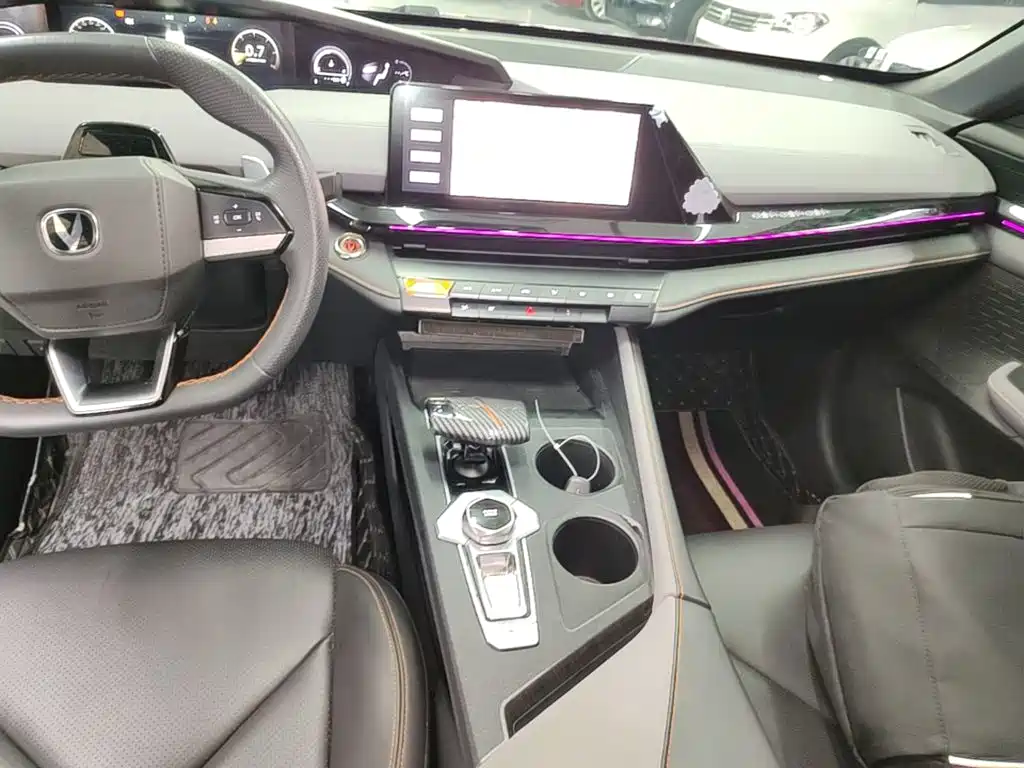 Changan UNI-V — миниатюра 14