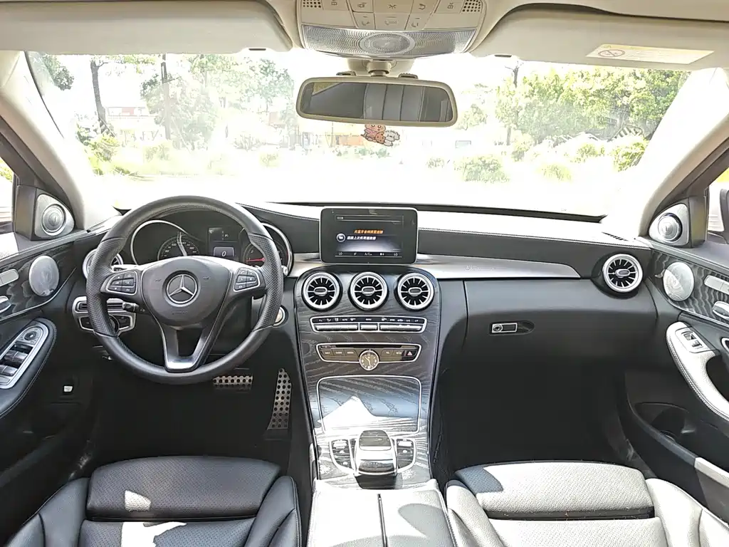Mercedes-Benz C-Class — миниатюра 9