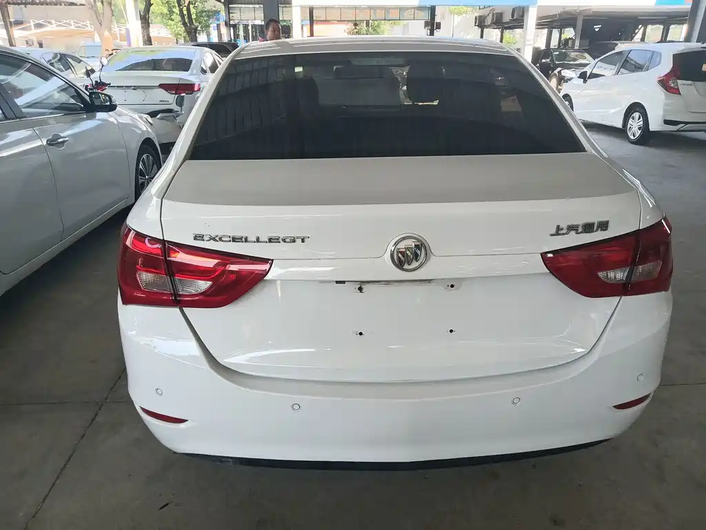 Buick Excelle — миниатюра 10