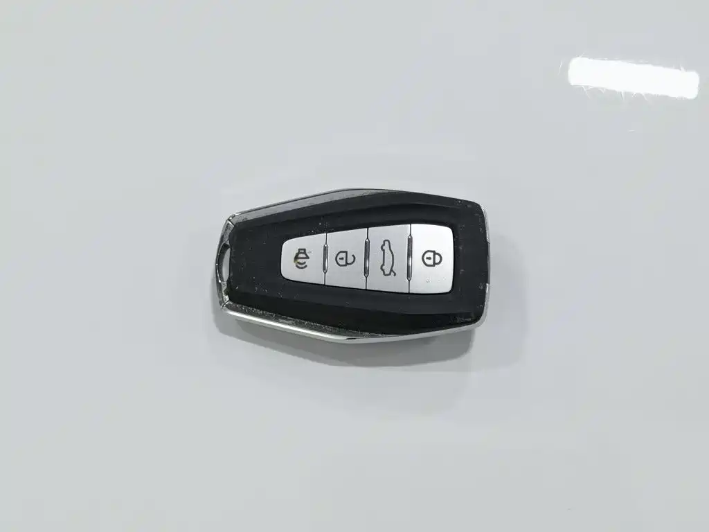 Geely Emgrand — миниатюра 19