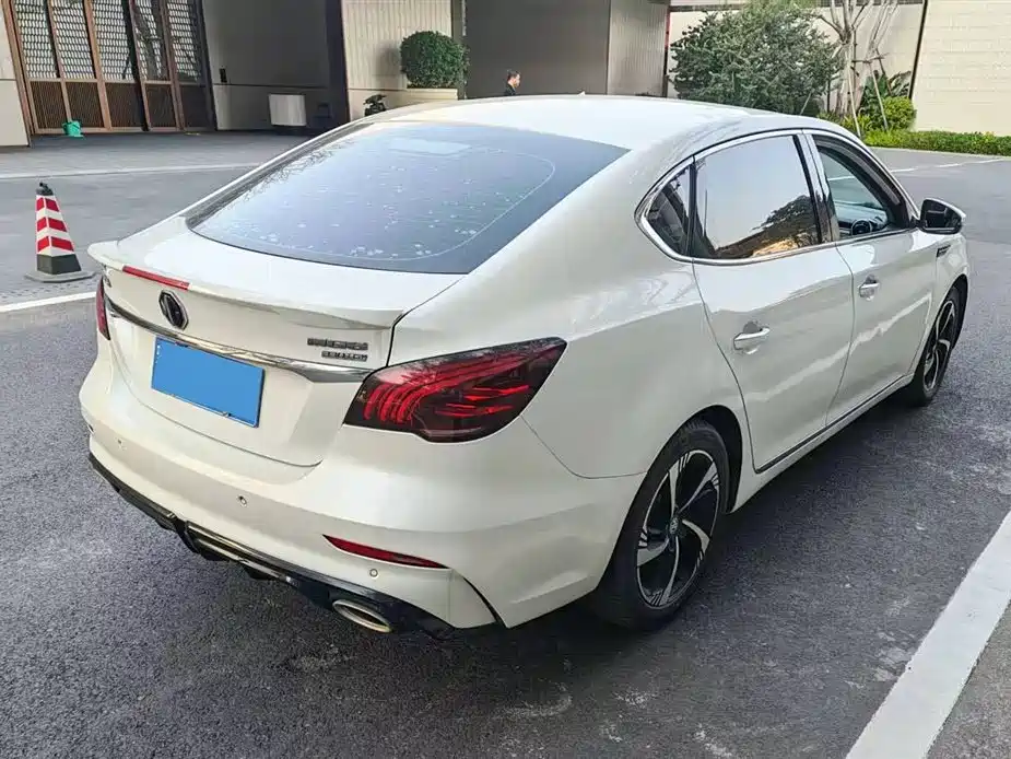 MG 6