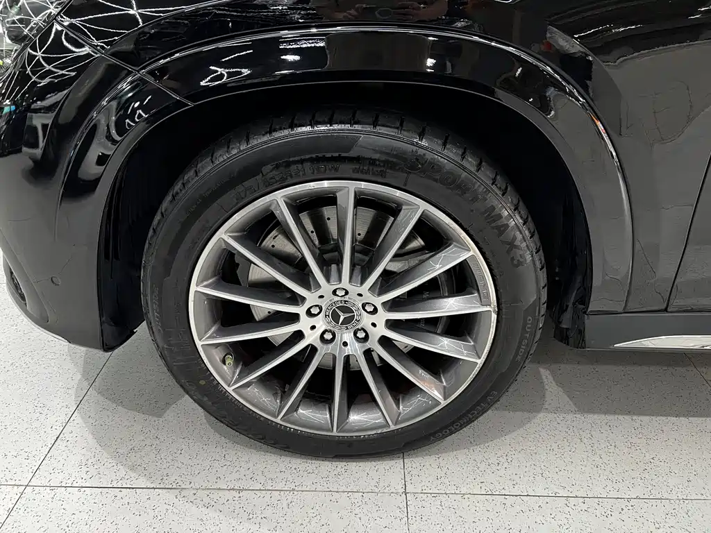 Mercedes-Benz GLE (Import) — миниатюра 12