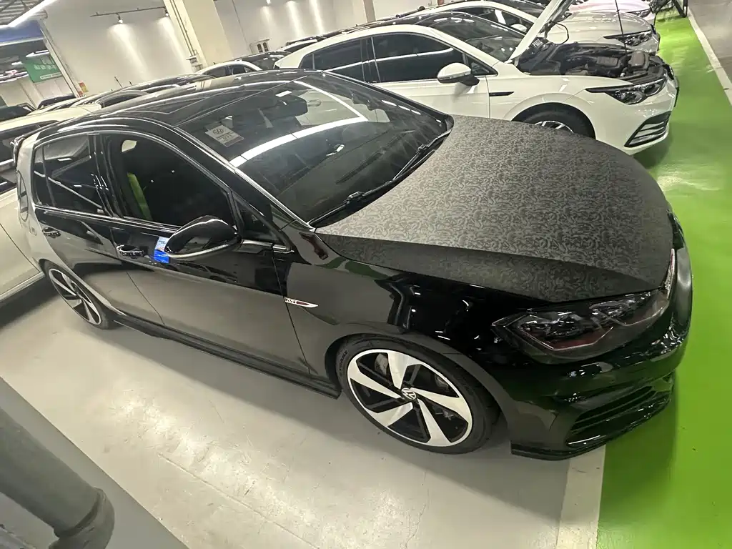 Volkswagen Golf GTI — миниатюра 3