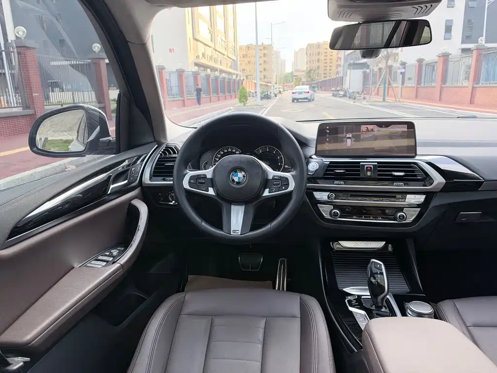 BMW X3 — миниатюра 13