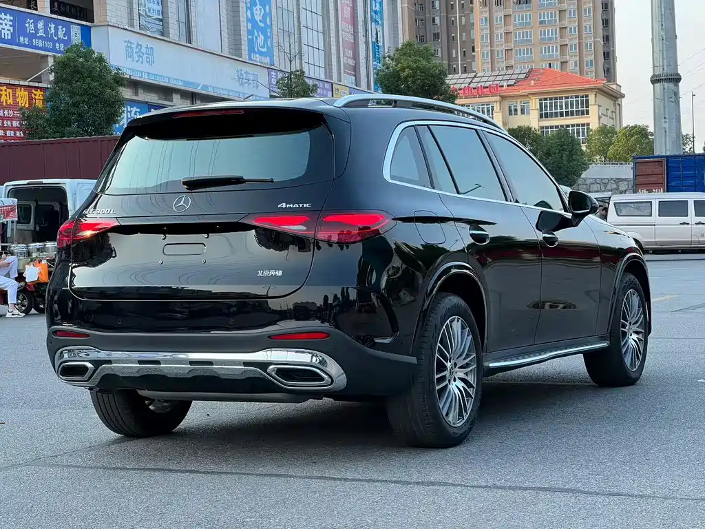 Mercedes-Benz GLC — миниатюра 9