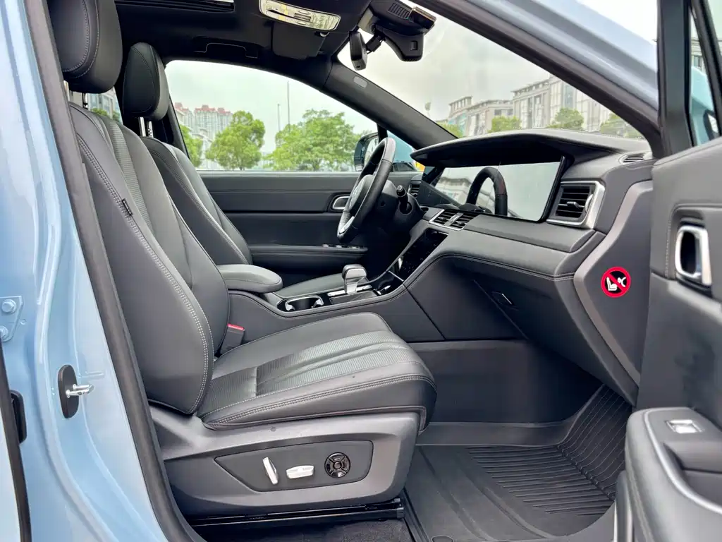 Li Auto Li ONE — миниатюра 10