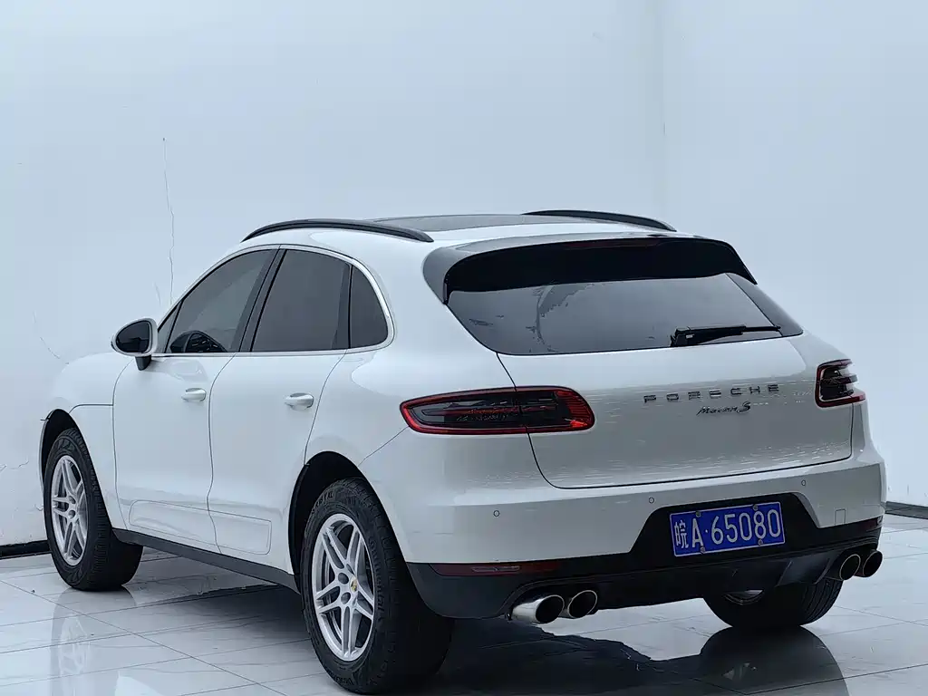 Porsche Macan — миниатюра 15