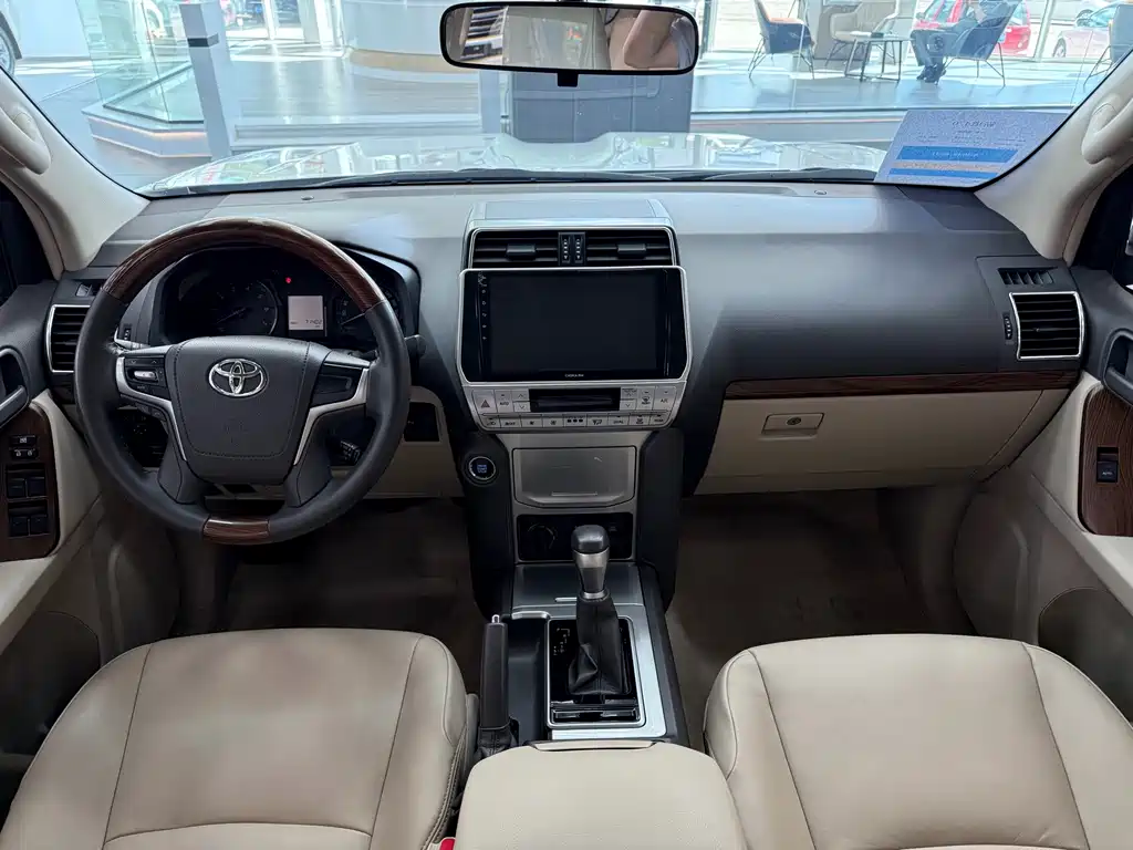 Toyota Prado (Import) — миниатюра 6