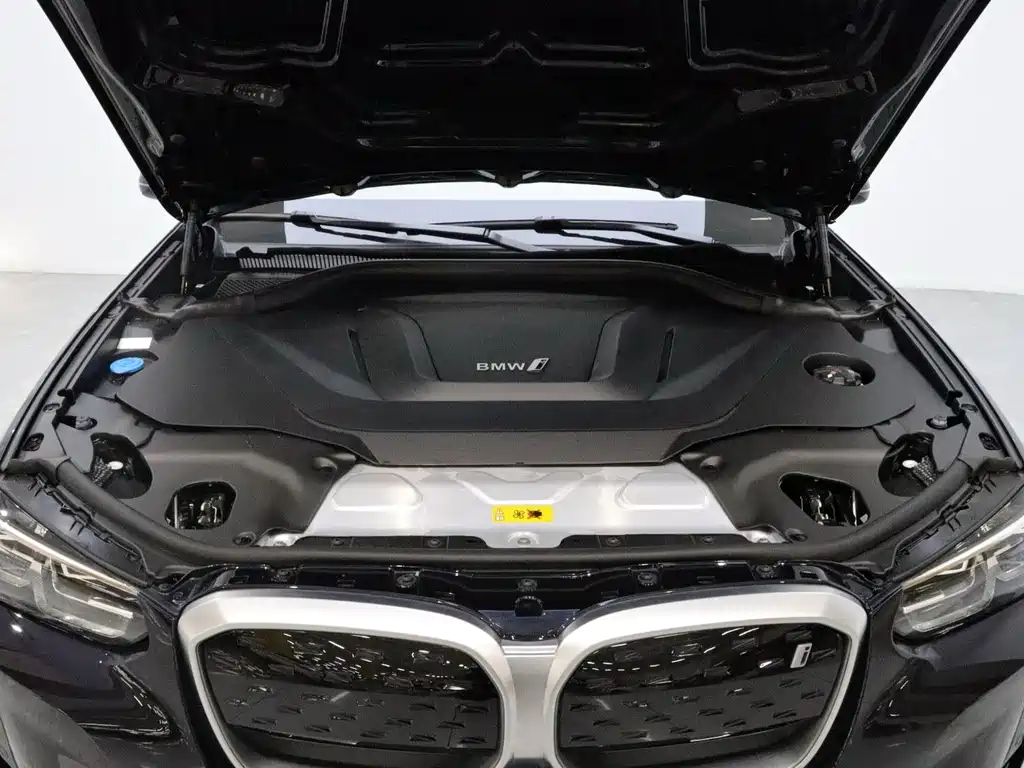 BMW iX3 — миниатюра 20