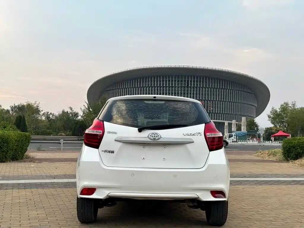Toyota Vios FS — миниатюра 5
