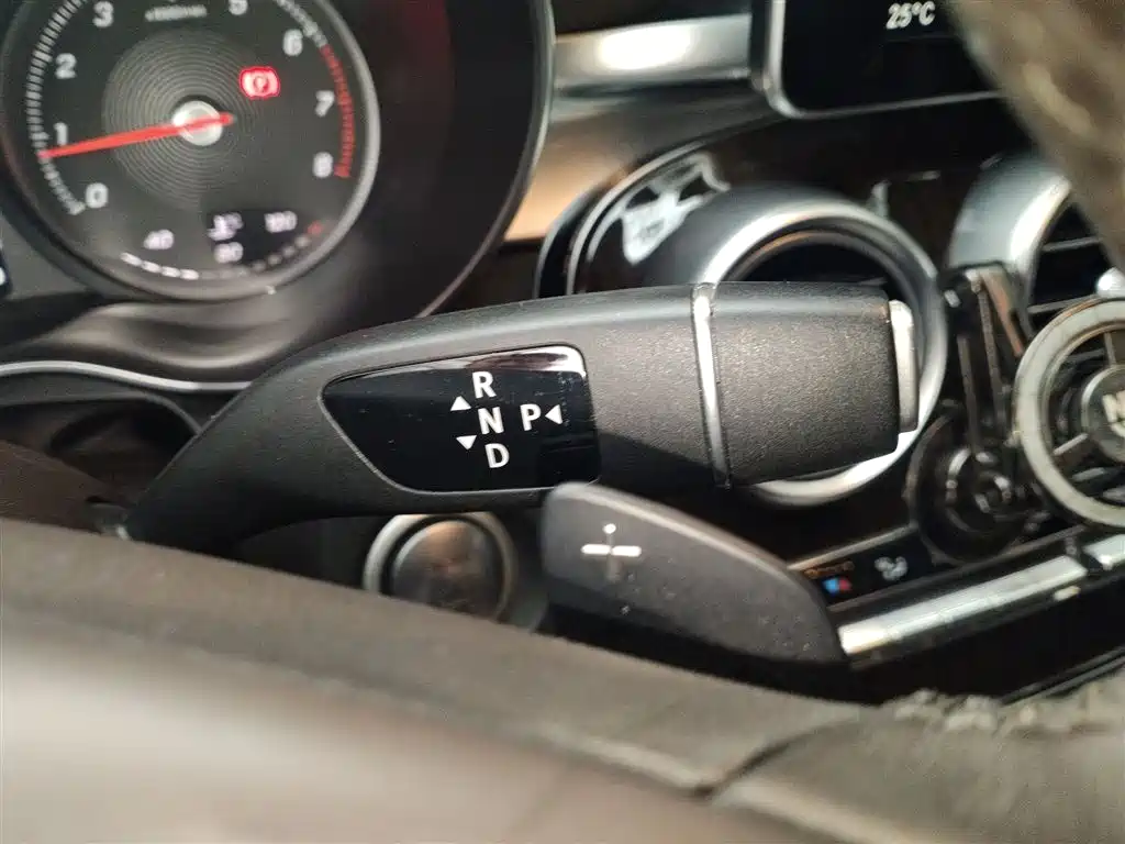 Mercedes-Benz GLC 2019 GLC 260 L 4MATIC Luxury