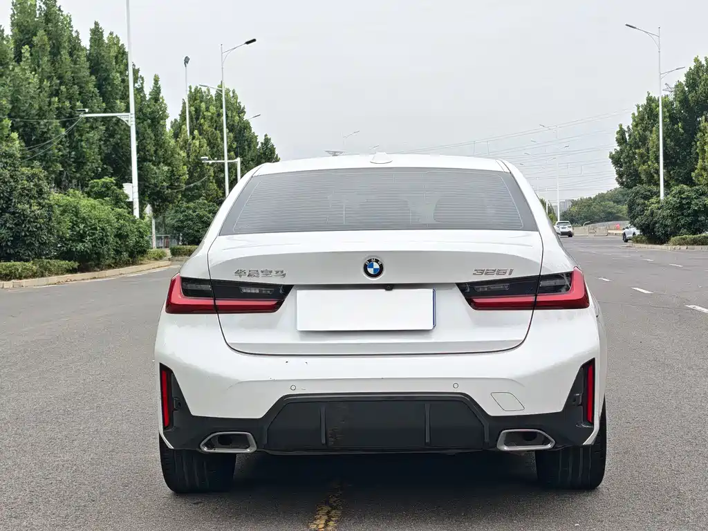 BMW 3 Series — миниатюра 10