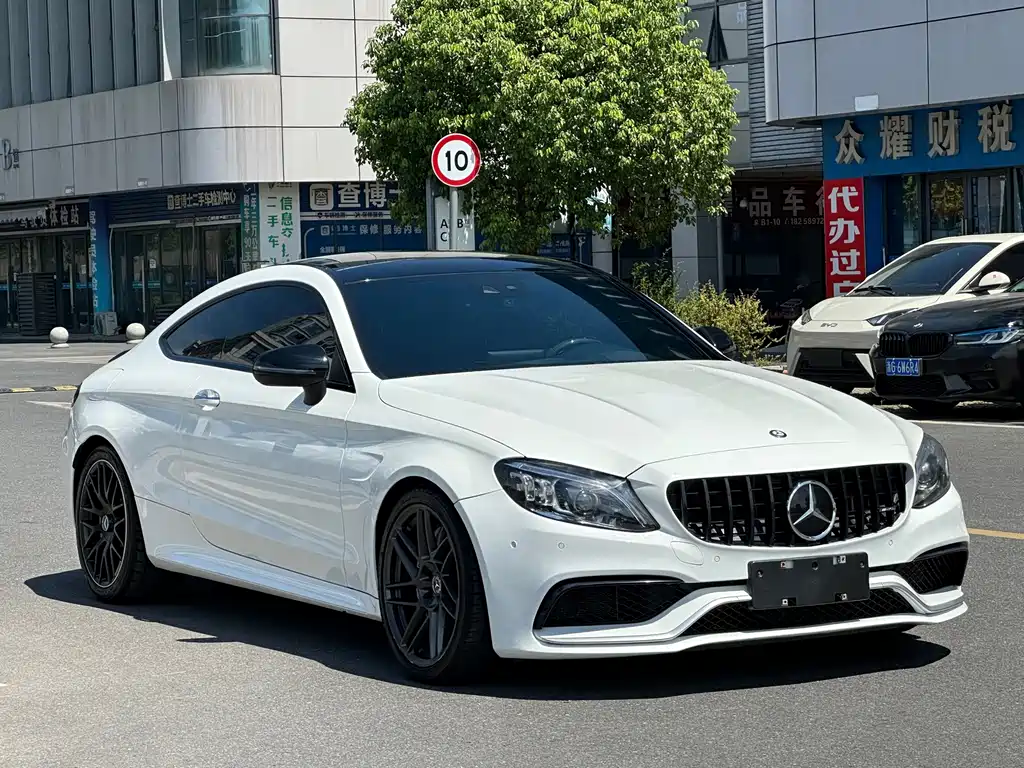 Mercedes-Benz C-Class AMG — миниатюра 2