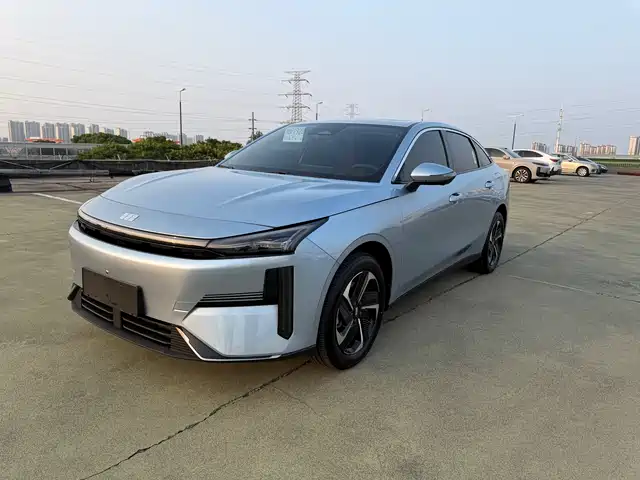 2025 Geely Galaxy L6