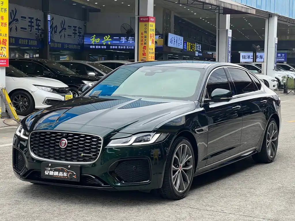 Купить Jaguar XFL