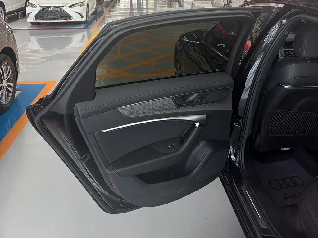 Audi A6L — миниатюра 16
