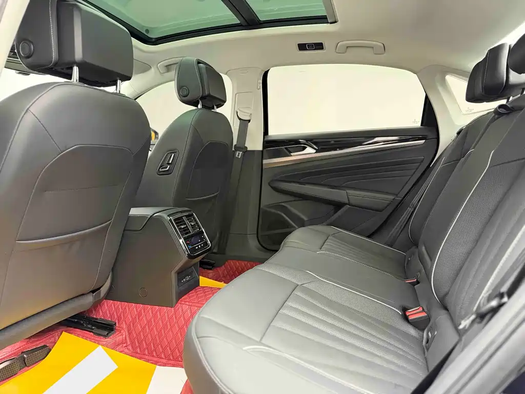 Volkswagen Passat — миниатюра 9