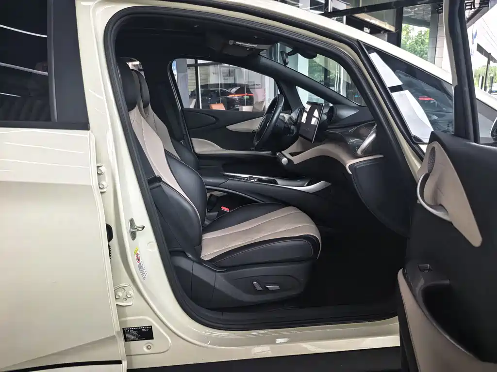 BYD Dolphin — миниатюра 16