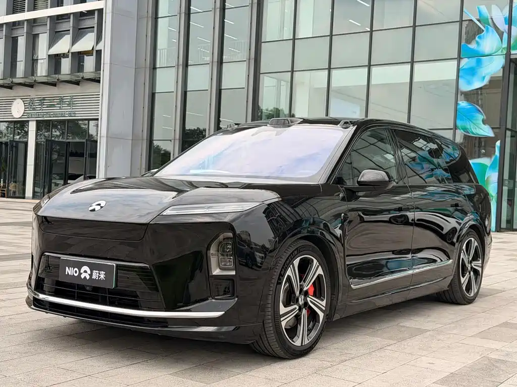 NIO ES8