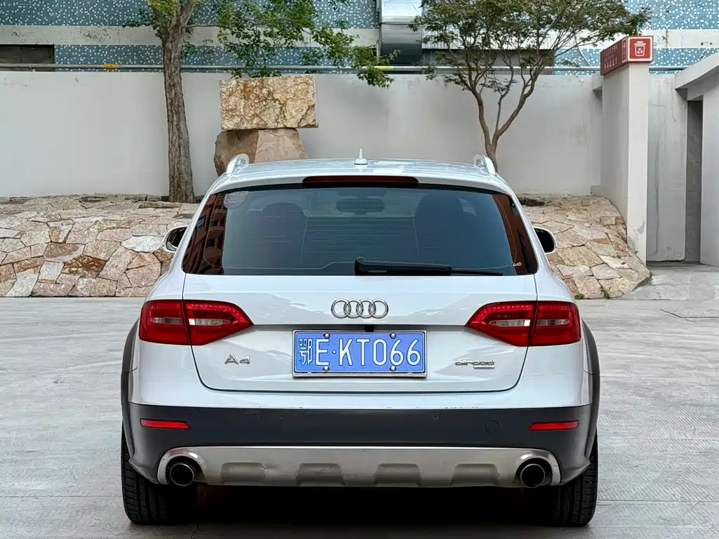 Audi A4 (Import) — миниатюра 5