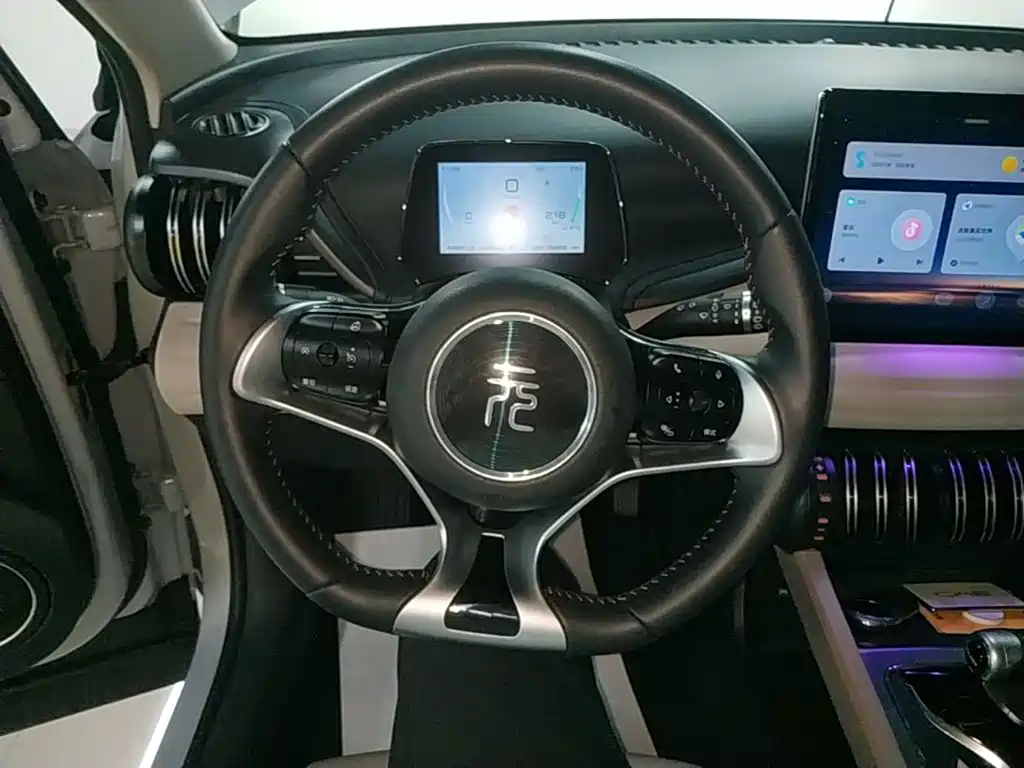 BYD Yuan Plus — миниатюра 11