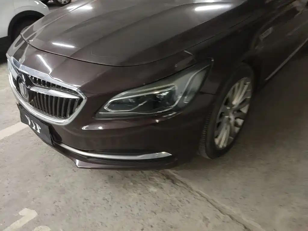 Buick LaCrosse — миниатюра 18