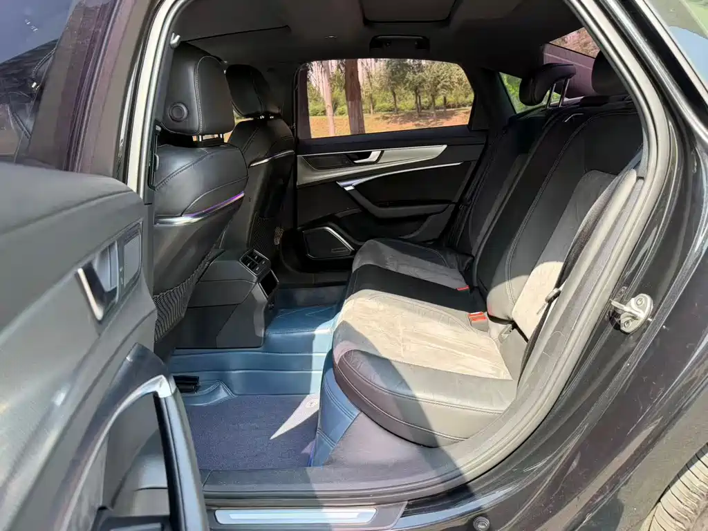 Audi A6L — миниатюра 5