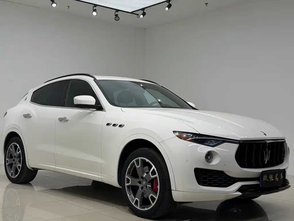 Maserati Levante — миниатюра 3