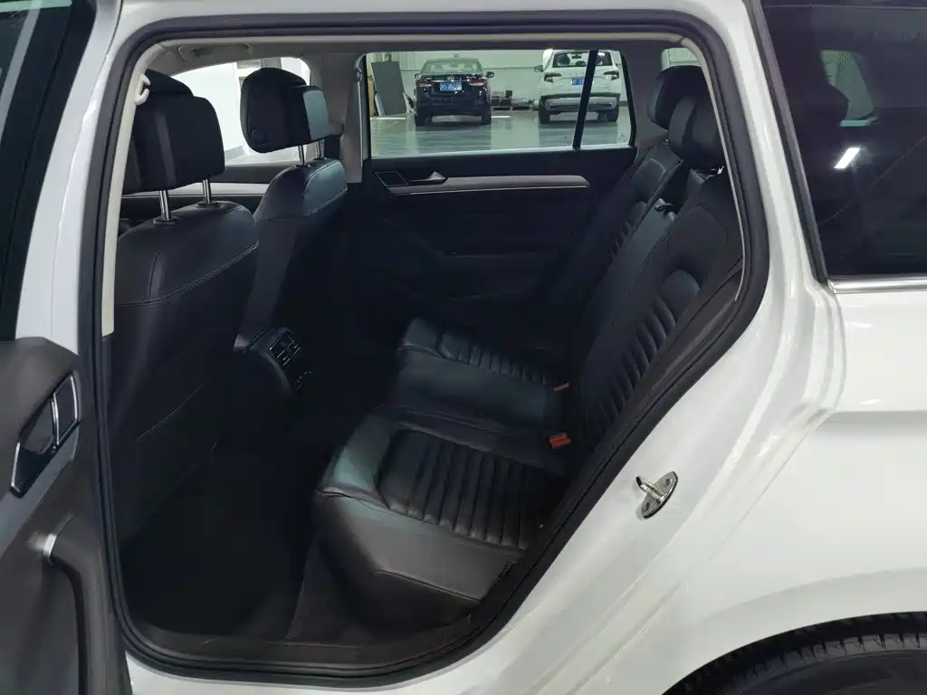 Volkswagen Viloran — миниатюра 15