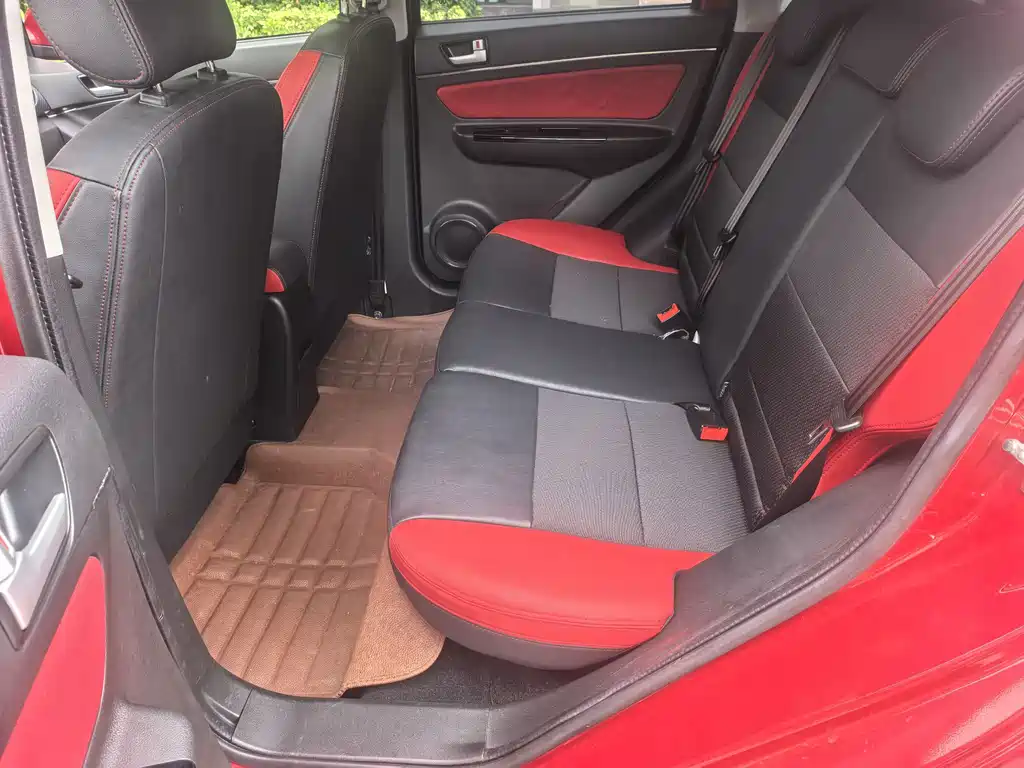 BAIC Senova X25 — миниатюра 4