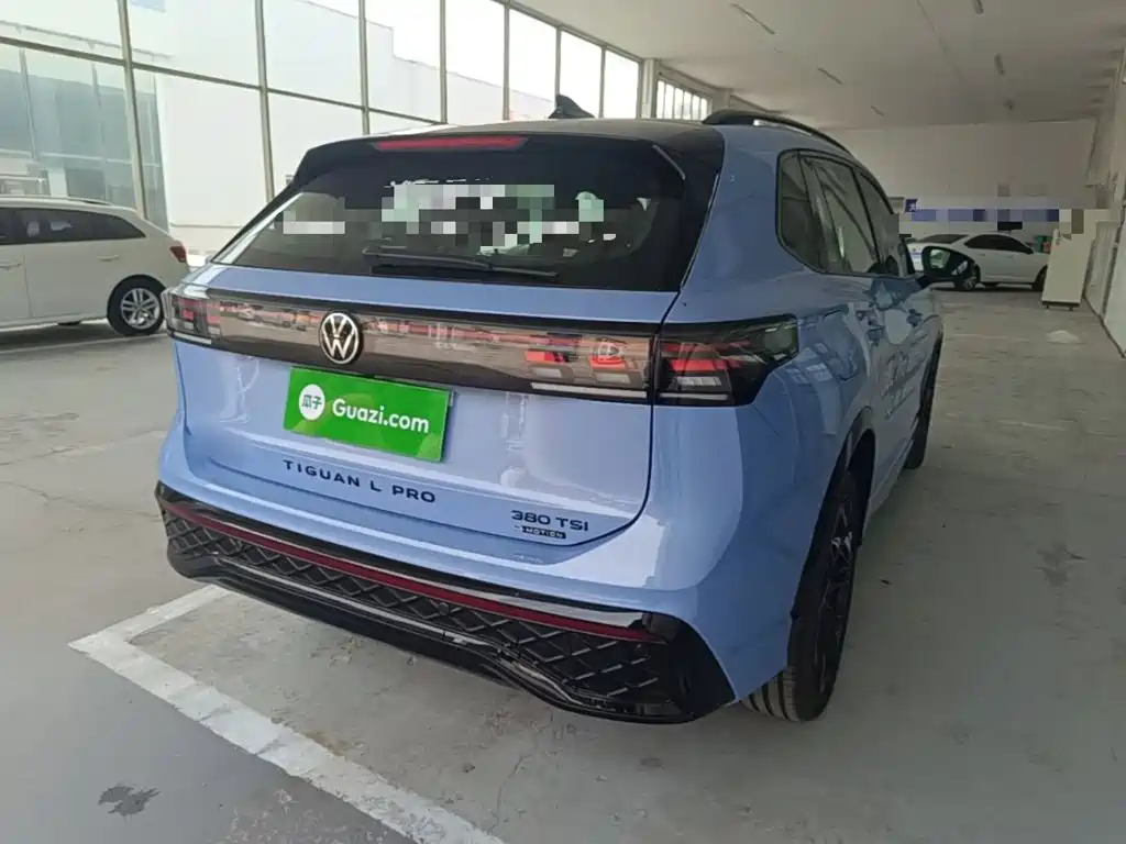 Volkswagen Tiguan L — миниатюра 7