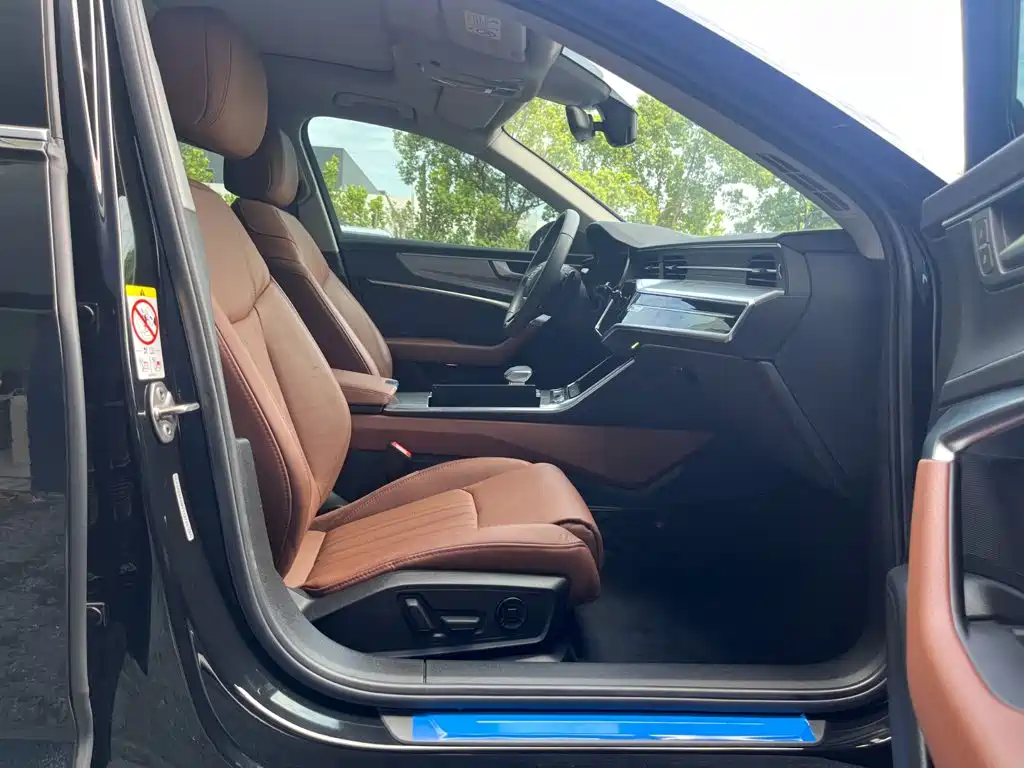 Audi A6L — миниатюра 9