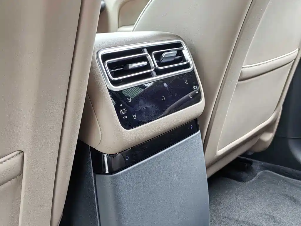 Li Auto Li L6 — миниатюра 21