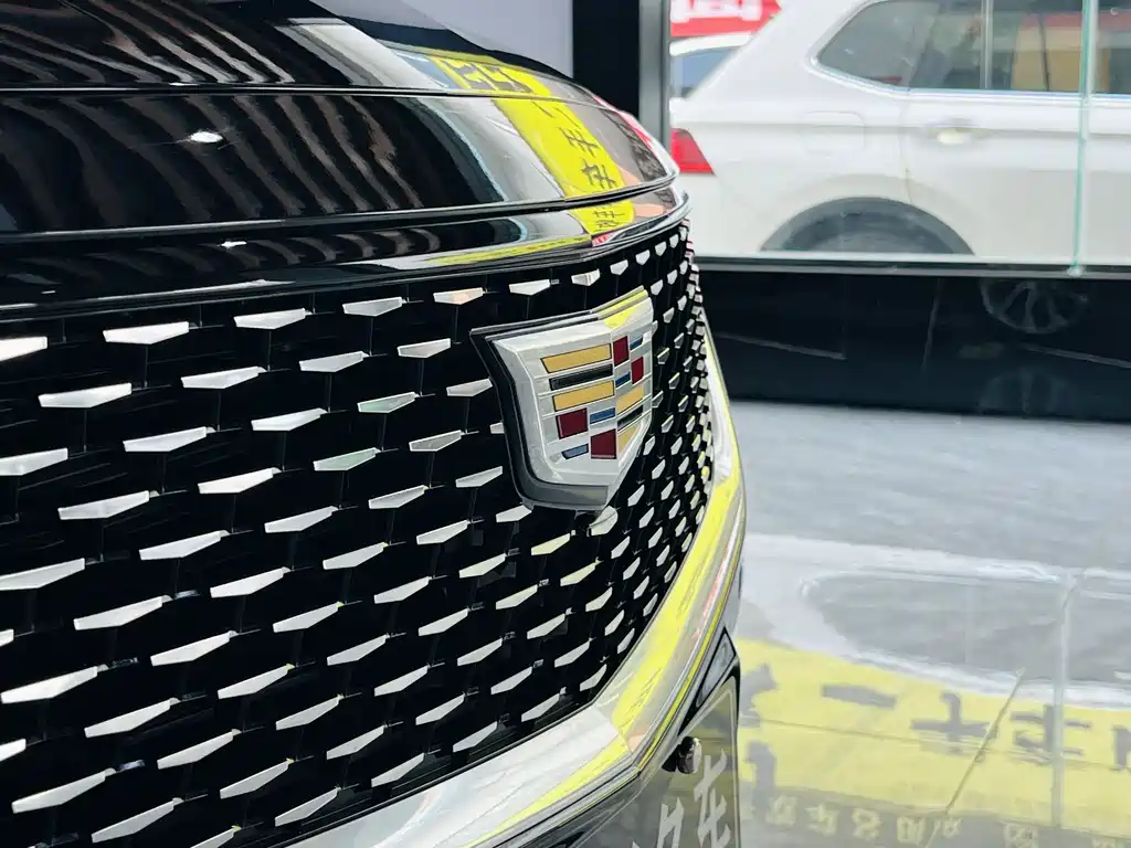 Cadillac CT5 — миниатюра 5