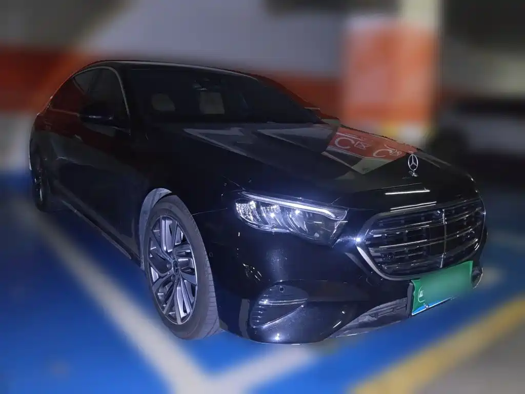Mercedes-Benz E-Class — миниатюра 25
