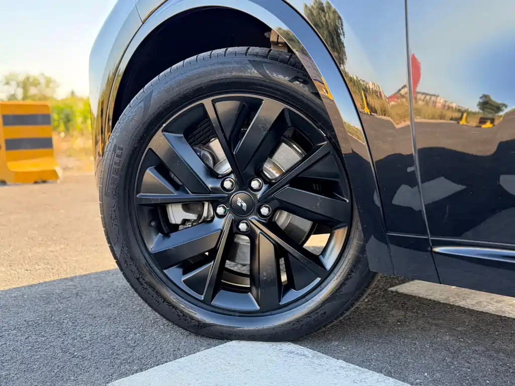 Li Auto Li L8 — миниатюра 21