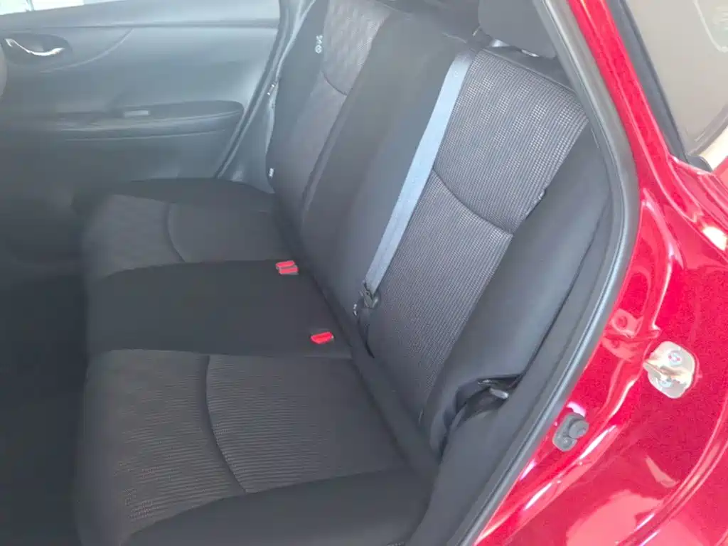 Nissan Tiida — миниатюра 17