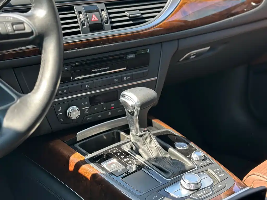 Audi A6L — миниатюра 9