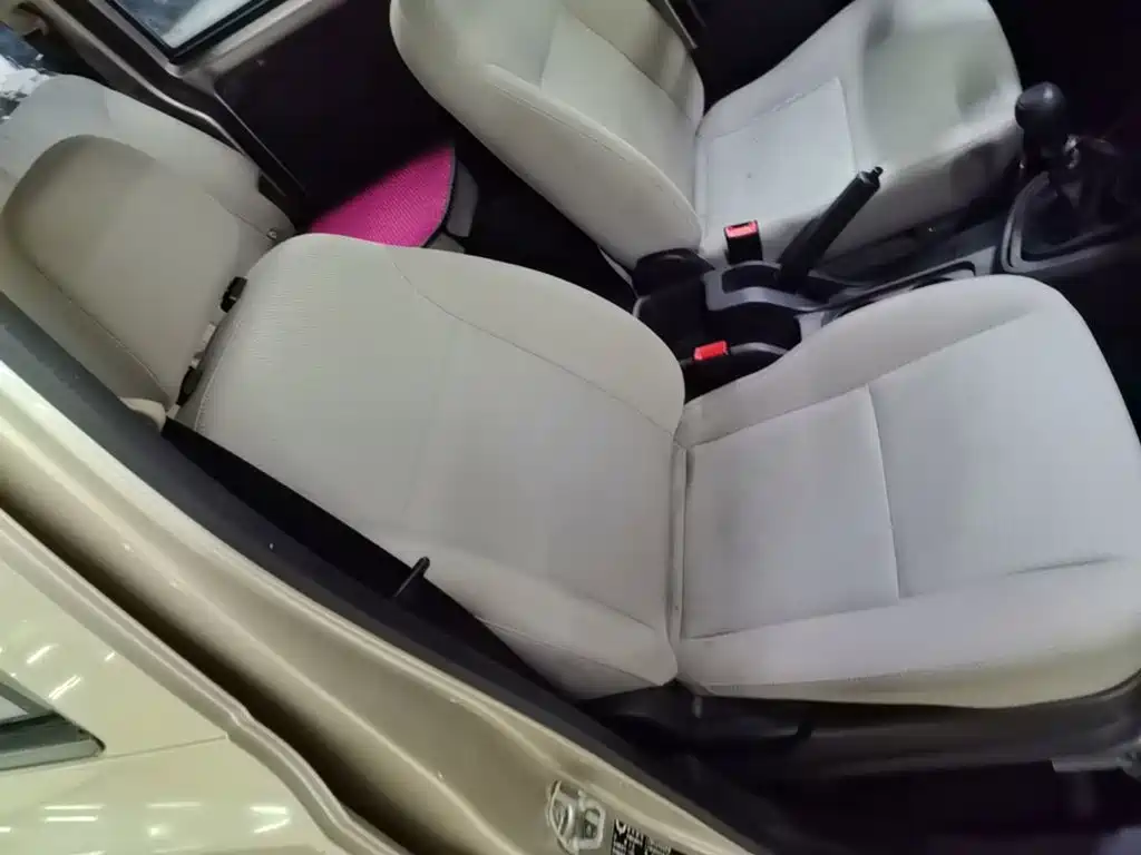 Wuling Hongguang V — миниатюра 25