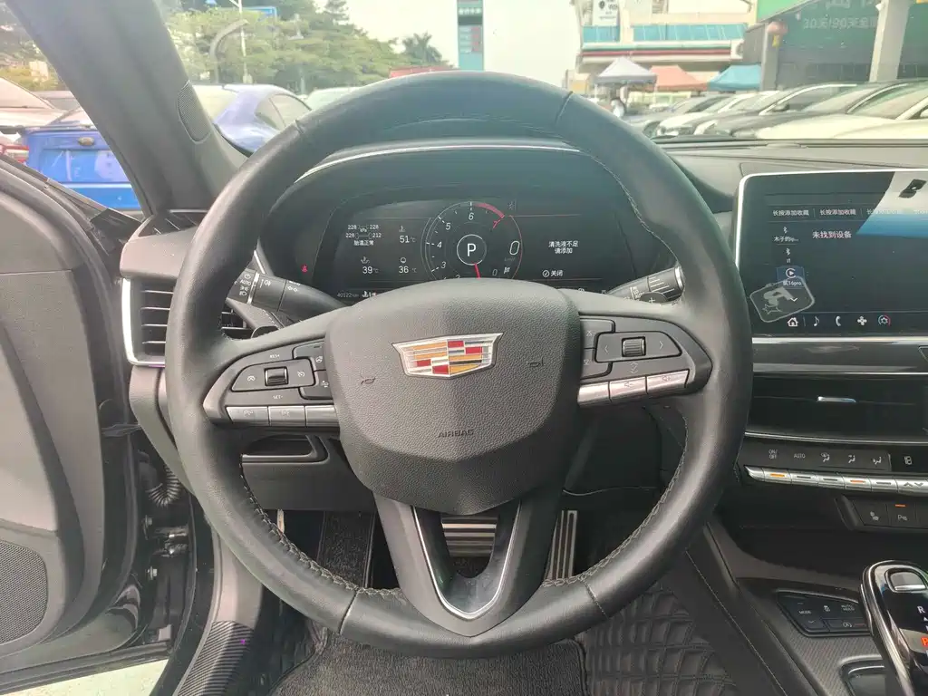 Cadillac CT5 — миниатюра 13