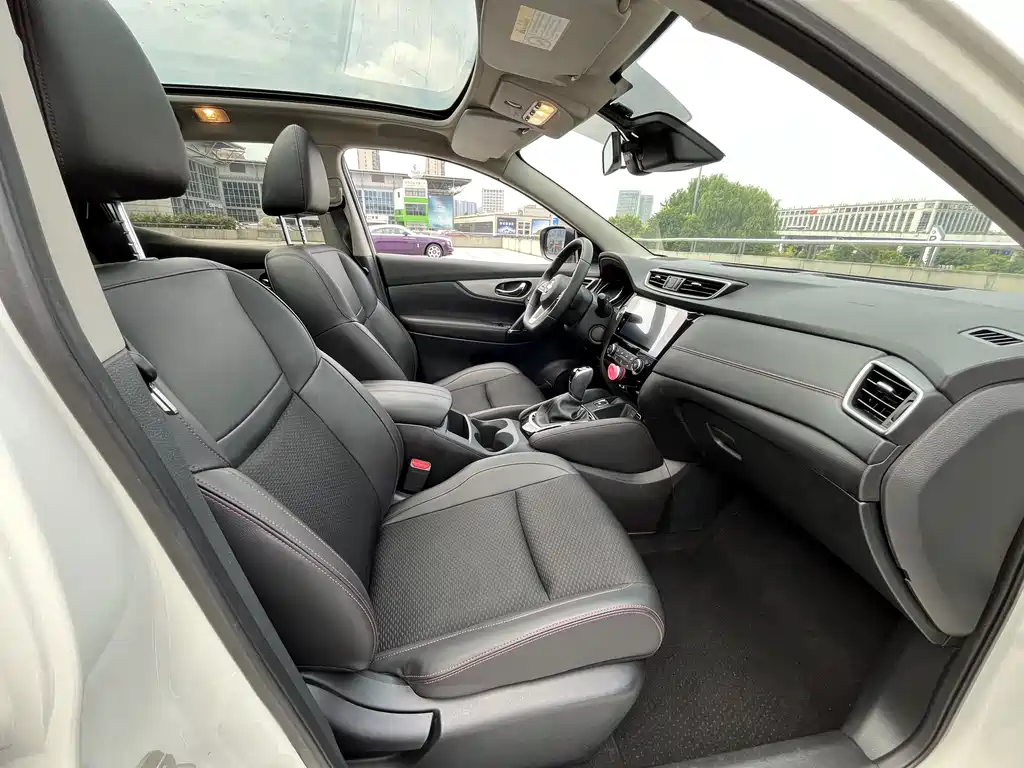 Nissan Qashqai — миниатюра 8