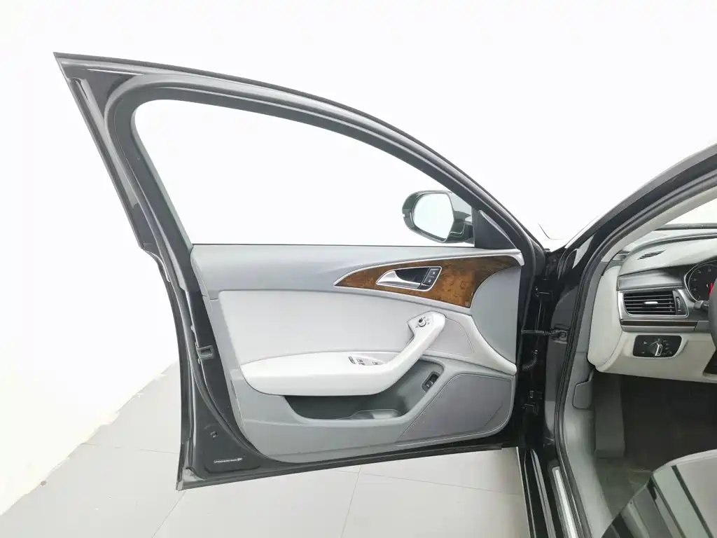 Audi A6L — миниатюра 8