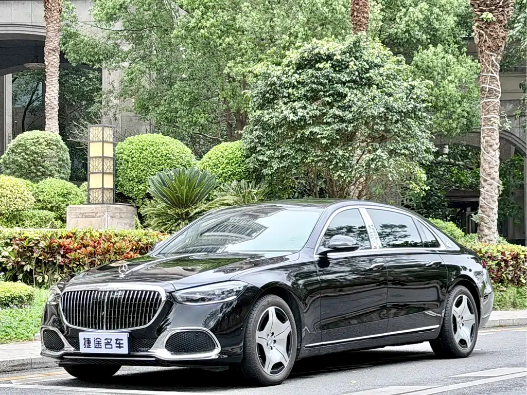 Mercedes-Benz S-Class 2025