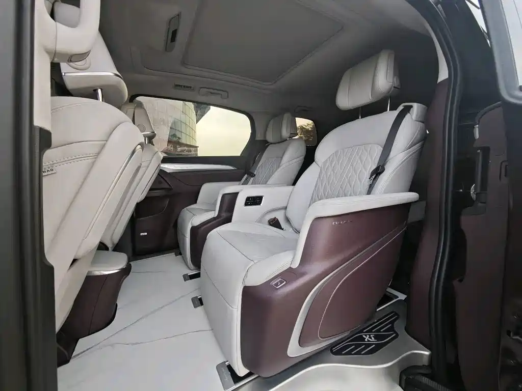 Buick GL8 — миниатюра 15