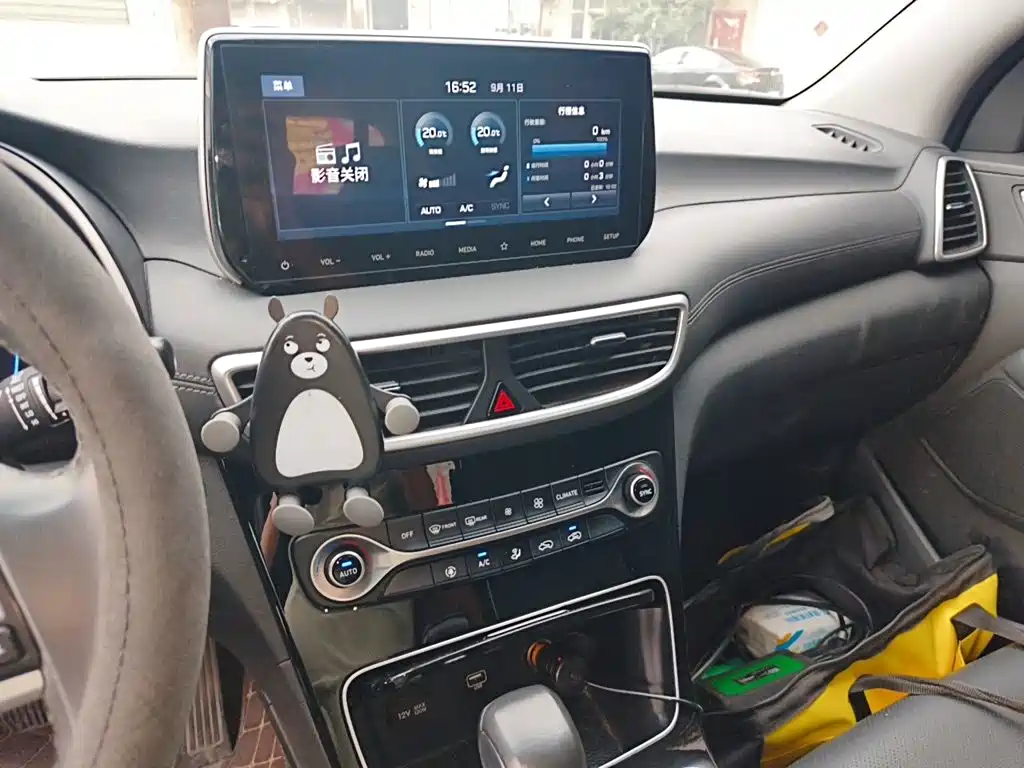 Hyundai Tucson — миниатюра 14