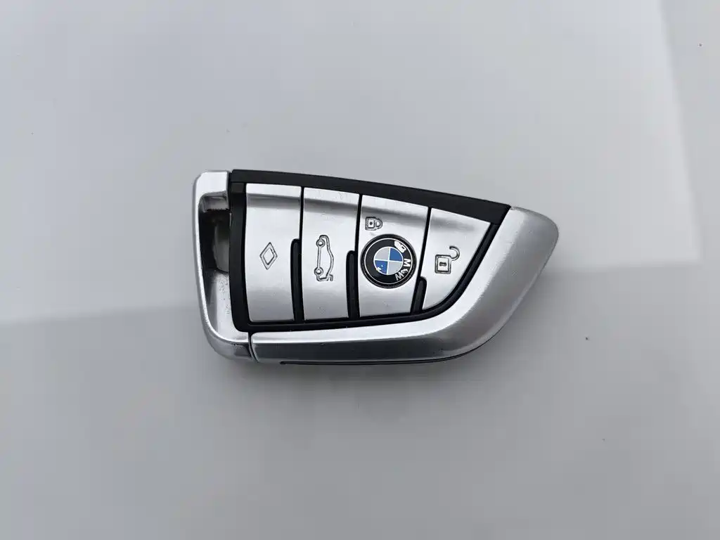BMW 5 Series — миниатюра 19