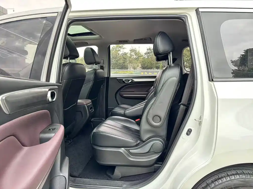GAC Motor Trumpchi M6 — миниатюра 8