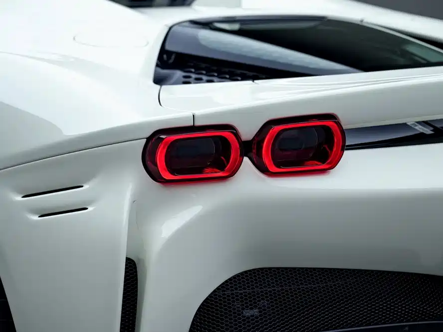 Ferrari SF90 — миниатюра 11